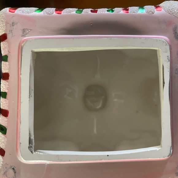 Christopher Radko 2004 Pink Christmas Gingerbread Snow House - Picture 4 of 8